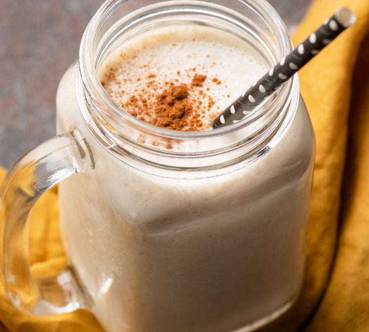cinnamon roll shake